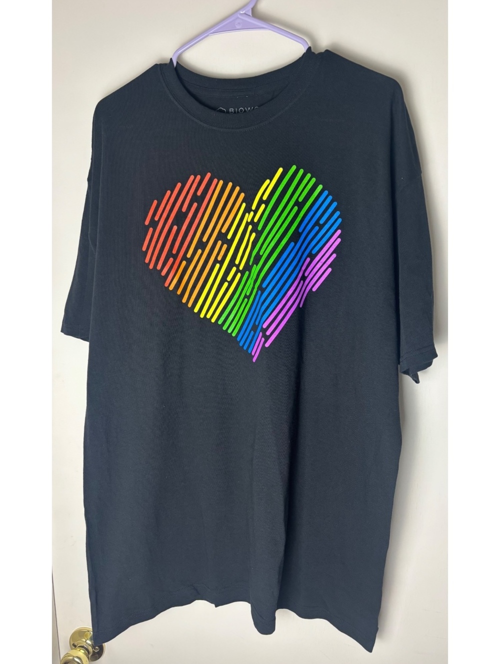 Bioworld Juniors XL 15/17 Rainbow Heart Graphic T Shirt Black Pride Tee NWOT